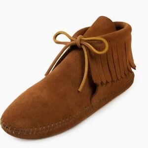 Minnetonka Brown Suede Fringed  Moccasin Boots